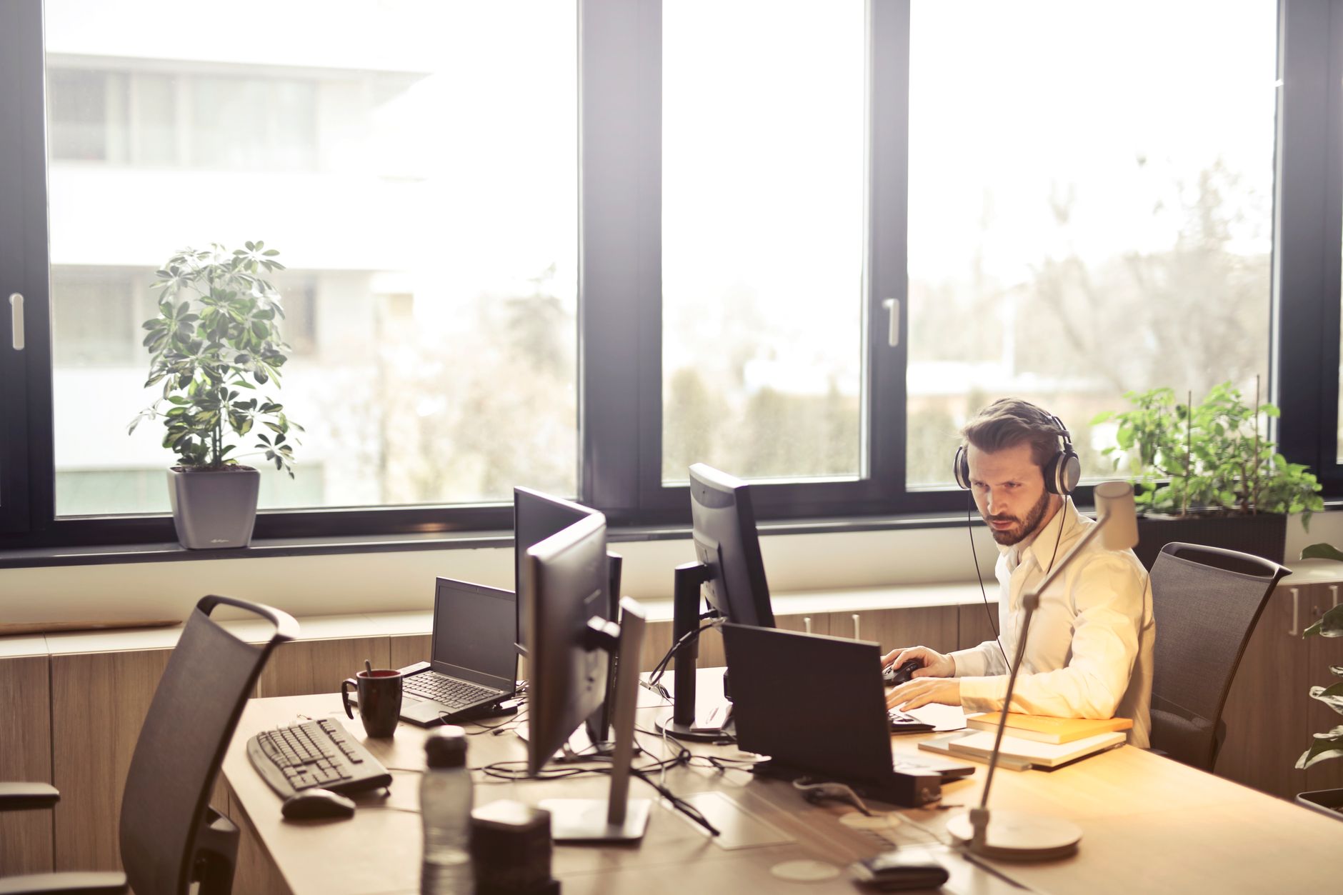 IT Support Jobs in Dubai cover image