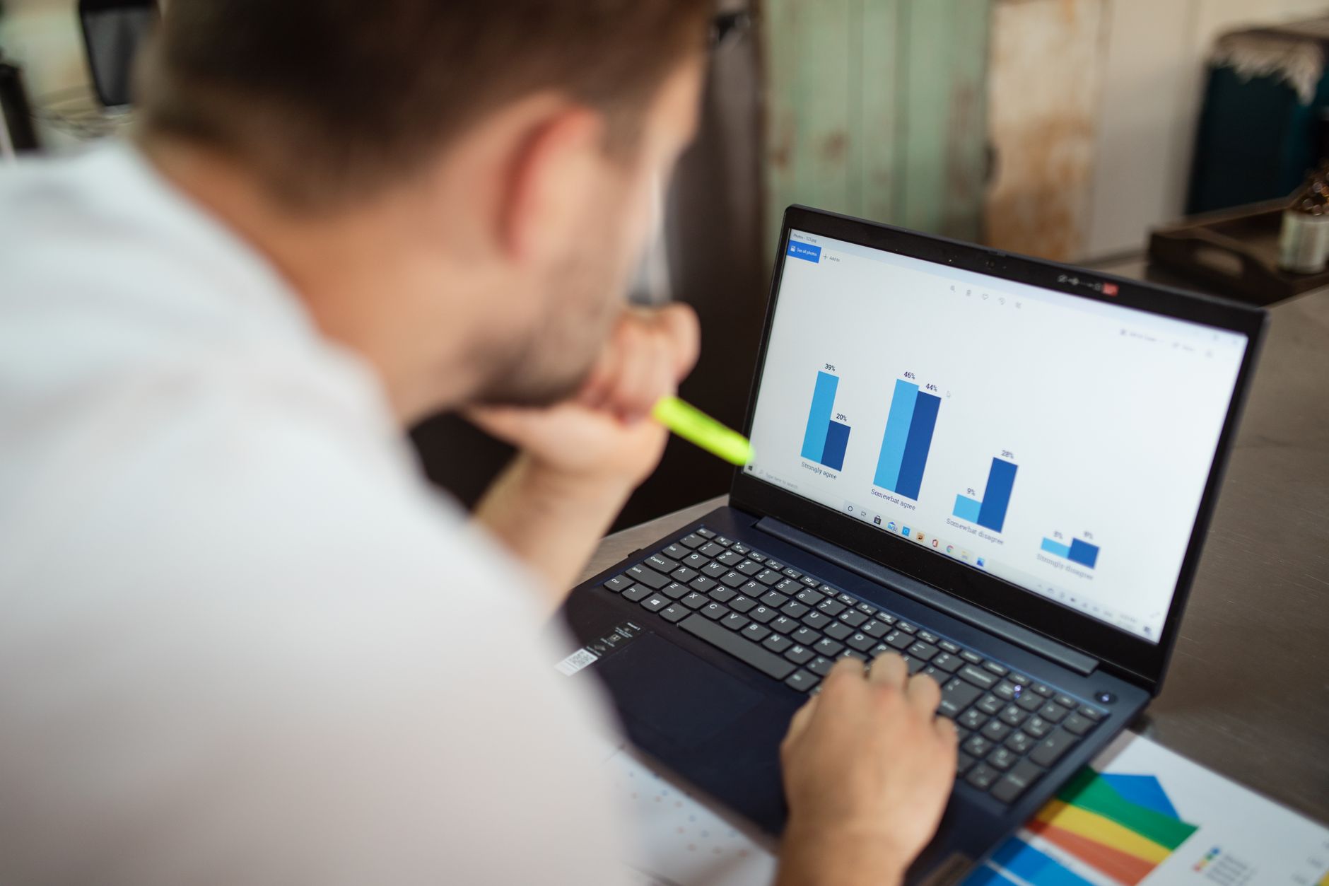 How to Become a Data Analyst in Dubai cover image